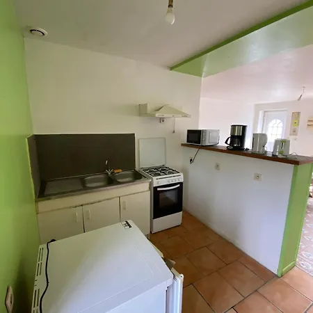 Maison Chaleureuse A Avec Stationnement Prive *