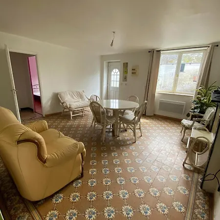 Maison Chaleureuse A Avec Stationnement Prive